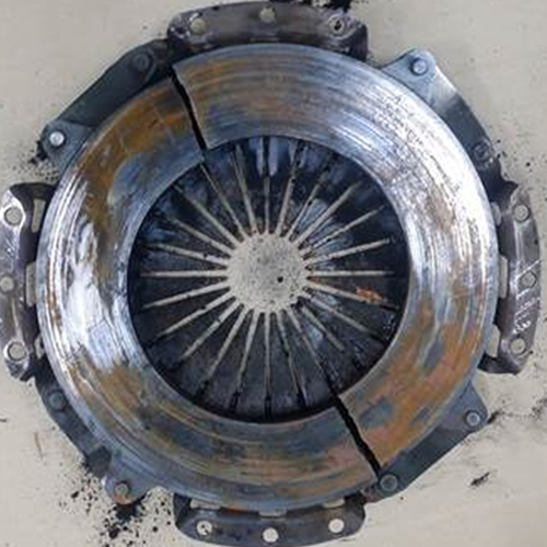 Damaged pressure plate [gear shift]