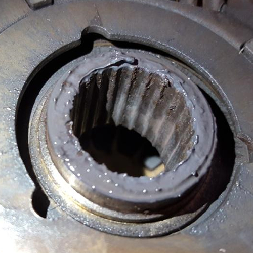 Excessive wear of the teeth of a clutch disc [gear shift]